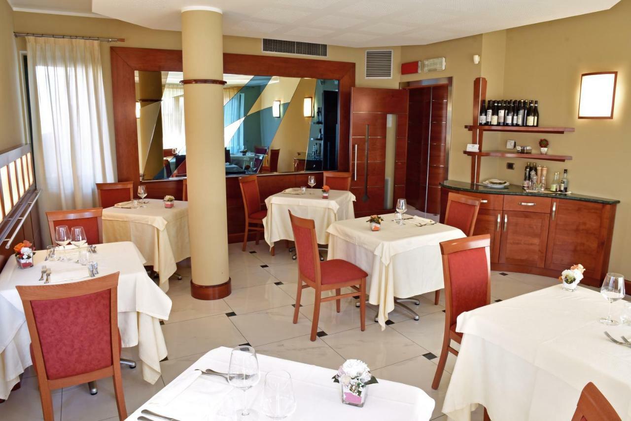 קרמניולה Albergo Ristorante San Marco מראה חיצוני תמונה